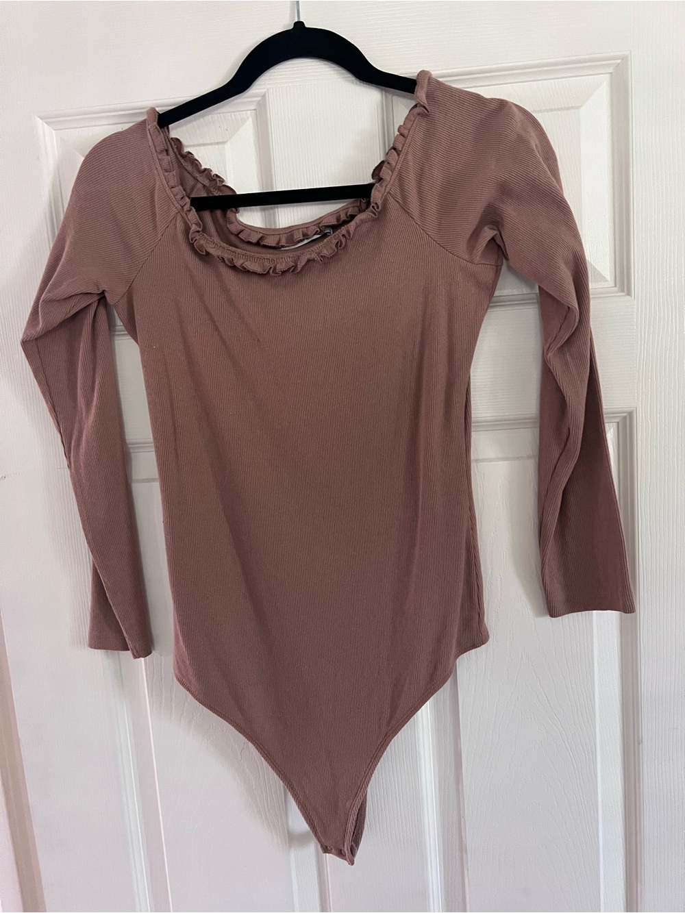 Abercrombie & Fitch Mauve/Brown Ruffle-Neck Long Sleeve Bodysuit